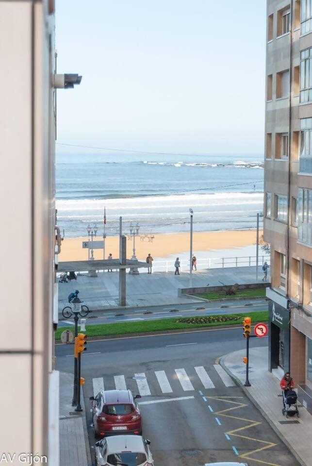 Apartamento La Playa 17 ヒホン エクステリア 写真